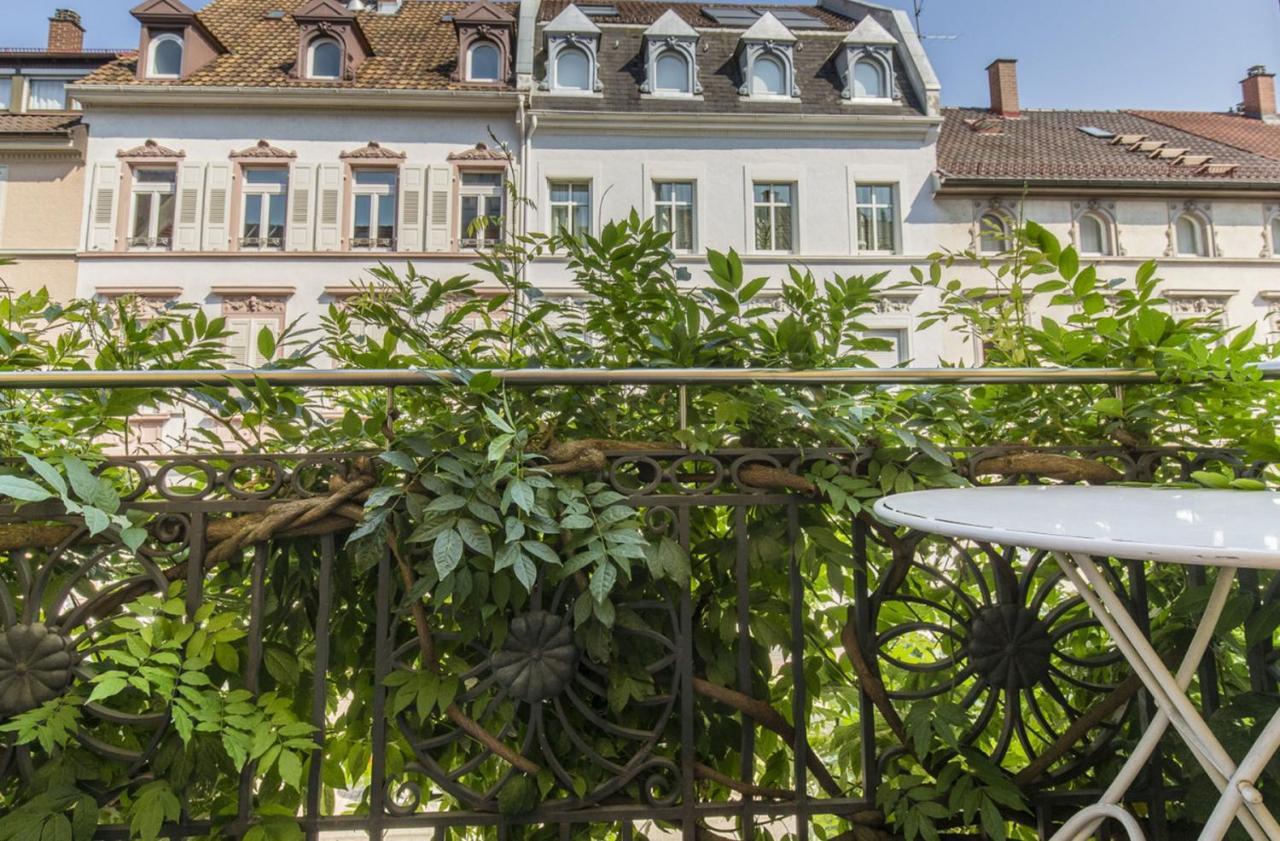 Apartments Im Cafe Einstein Freiburg im Breisgau Eksteriør bilde